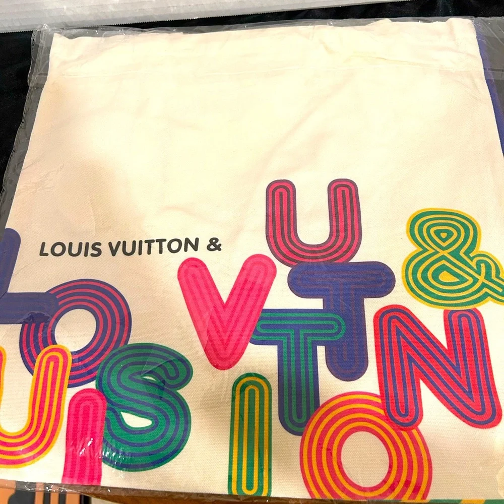 Rare LV Tote-bag NWOT Japan 2020 Exhibition Exclusive - Picture 10 of 11